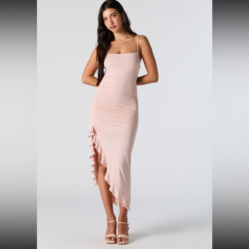 NWOT Ruffle Slit Midi Dress in Dusty Rose 🌹